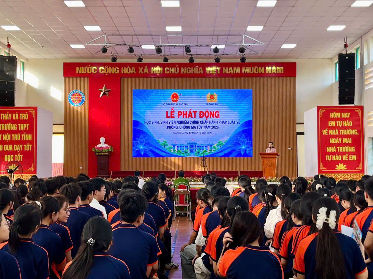 Có thể là hình ảnh về văn bản